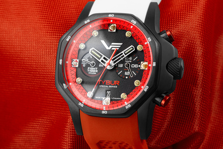 Zegarek Vostok VK64-640C470 - Marcin Tybura